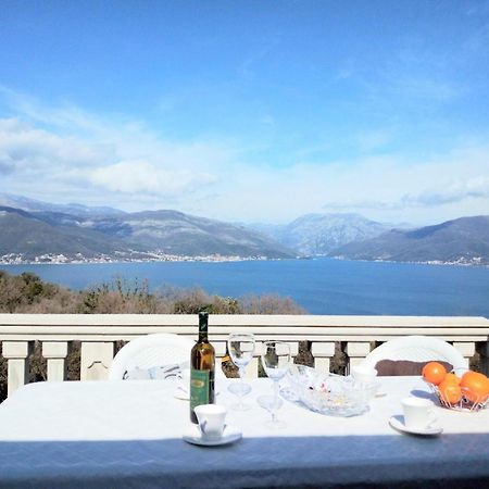 Apartments Vidikovac Tivat Luaran gambar