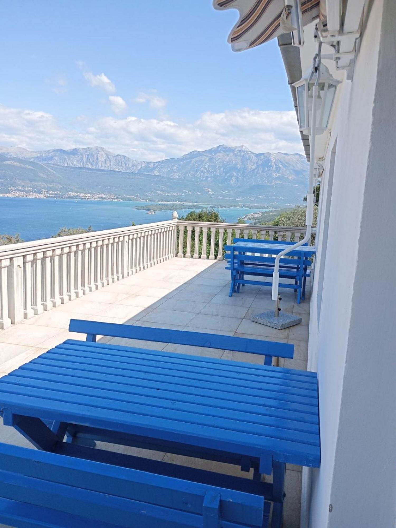 Apartments Vidikovac Tivat Luaran gambar