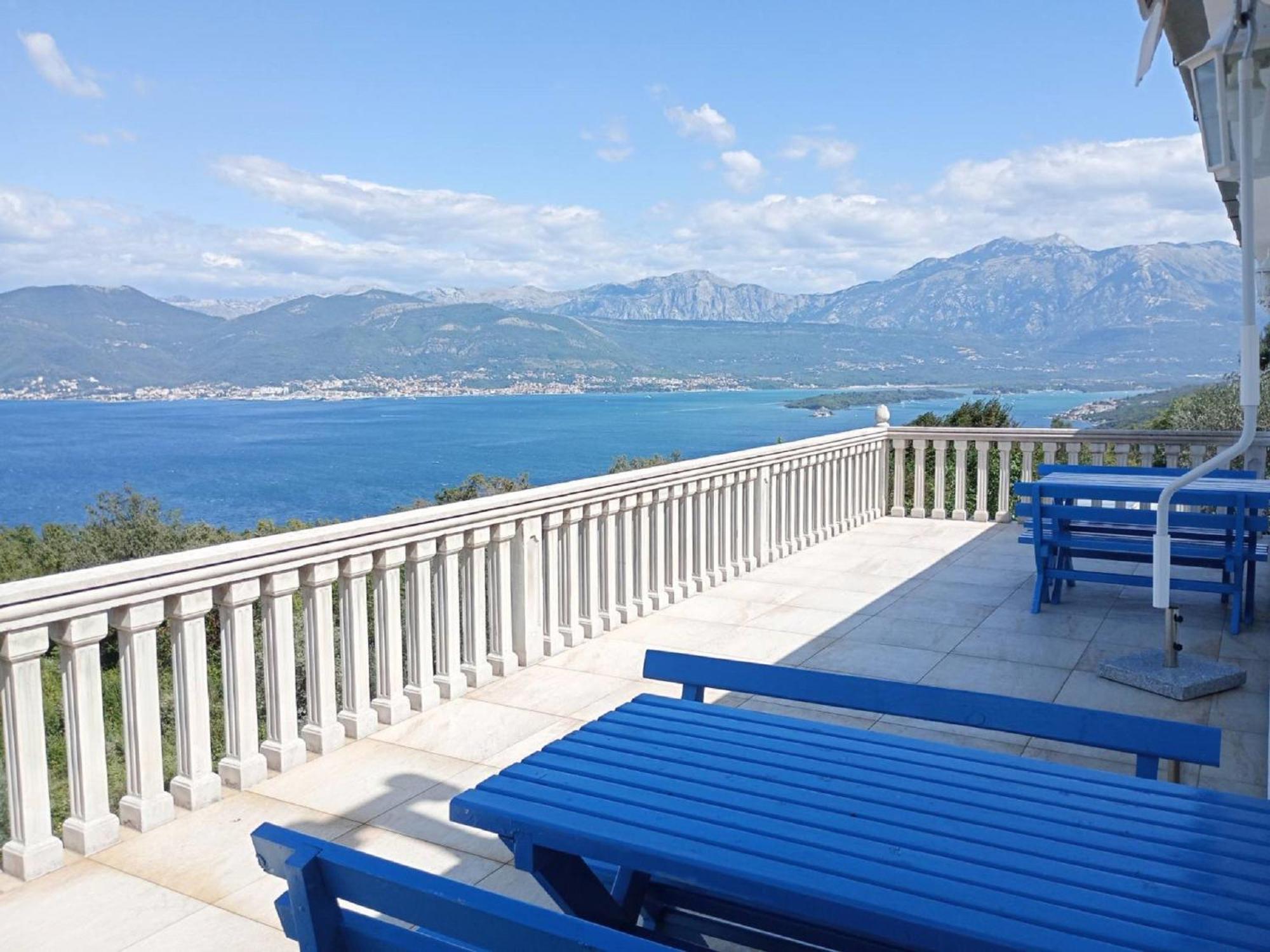 Apartments Vidikovac Tivat Luaran gambar